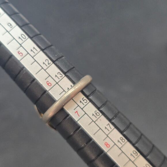 Vintage Peach Carved Cameo Ring Gold Tone Size 6.5 Adjustable - Picture 5 of 11